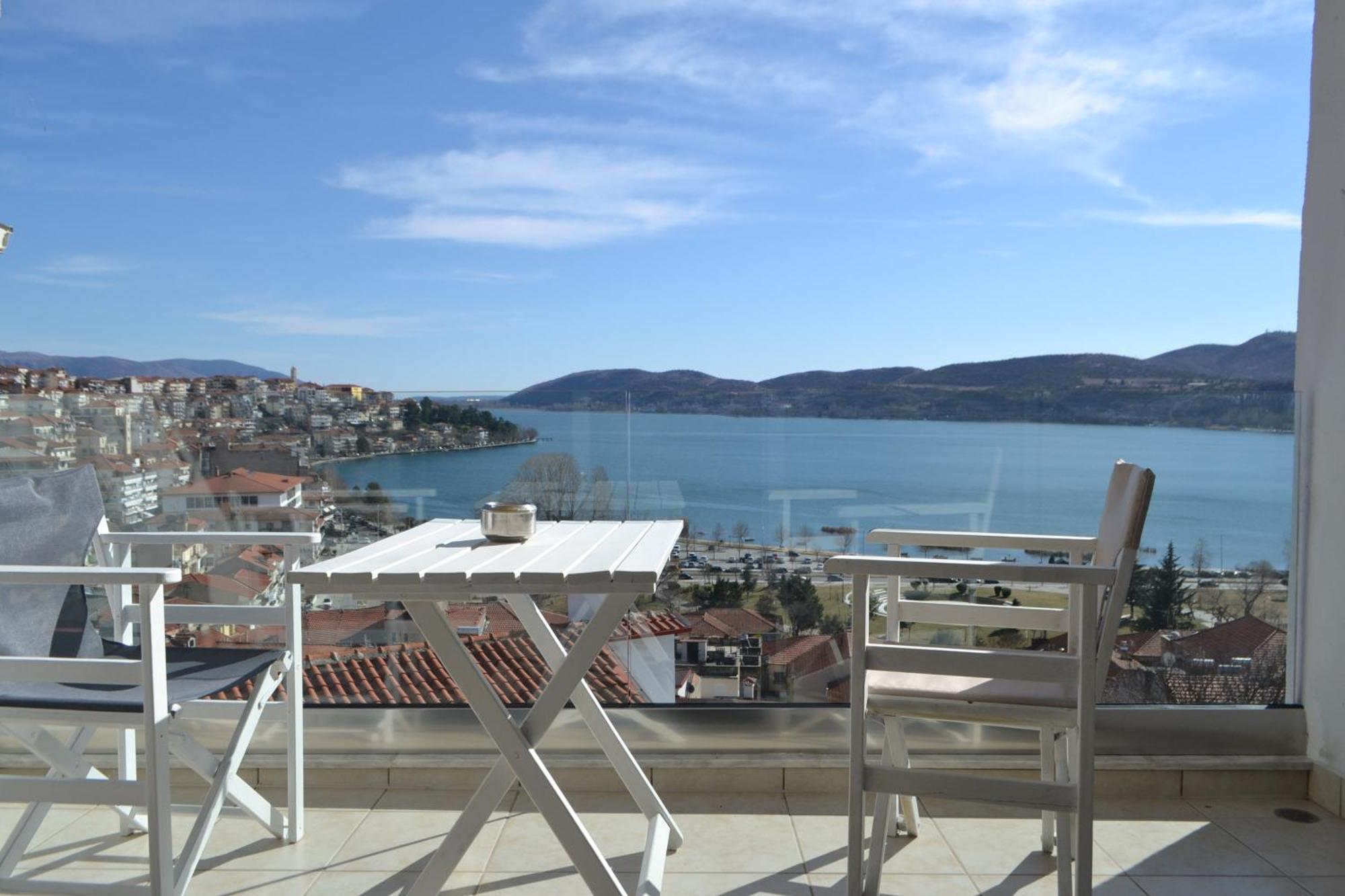 Calm Lake Balcony Кастория Экстерьер фото